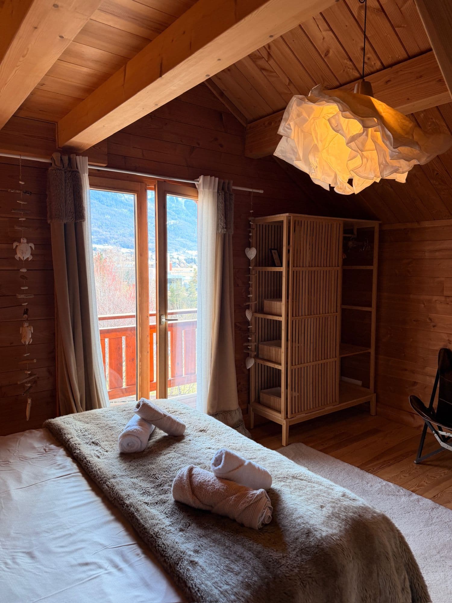 Chalet Datcha — chambre vue montagne